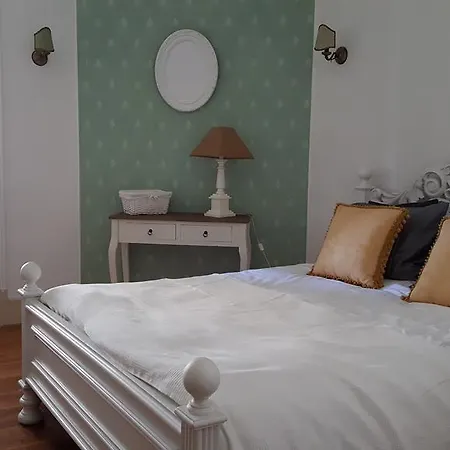 Apartment Charming Flat In Center Lisbon