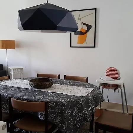 Appartement Charming Flat In Center Lissabon
